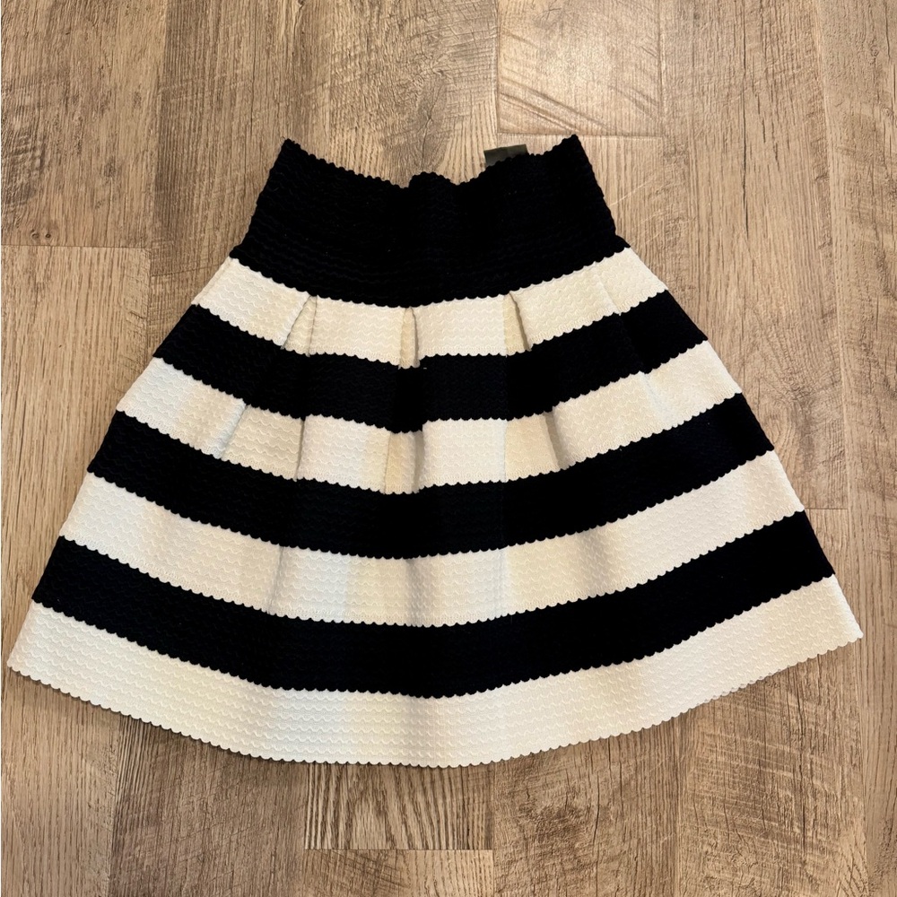 Girls from Savoy Black and White Striped Women's Skirt size XS/S